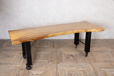front-view-of-bar-table